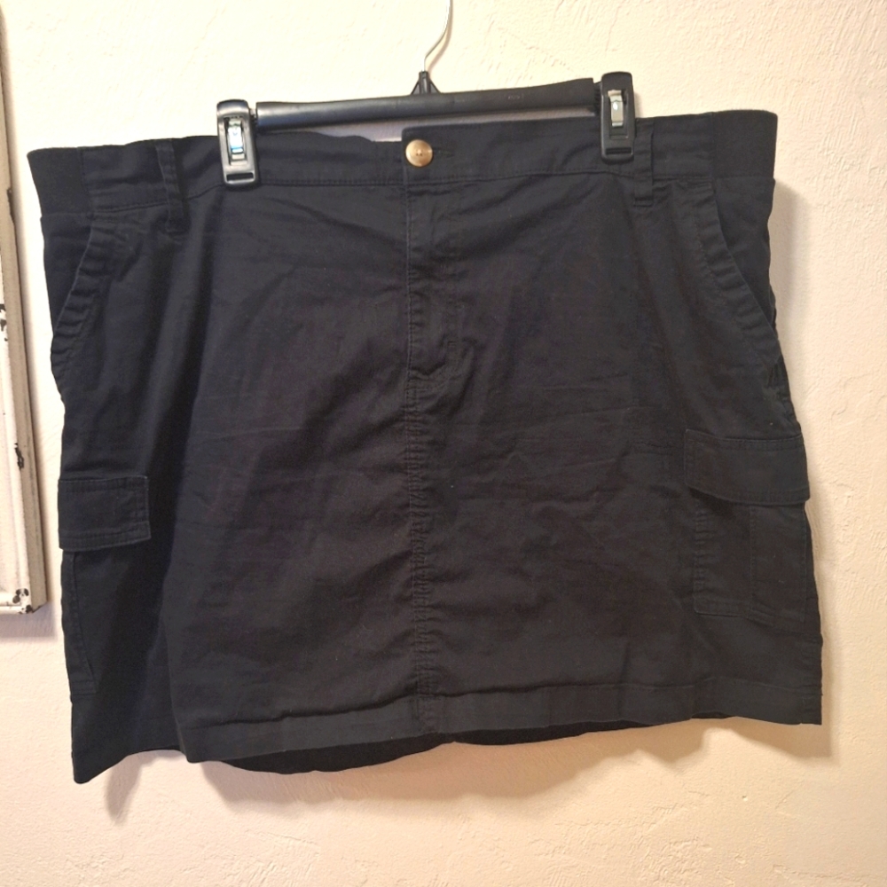 Lee Women's Black Mini Skirt/skort